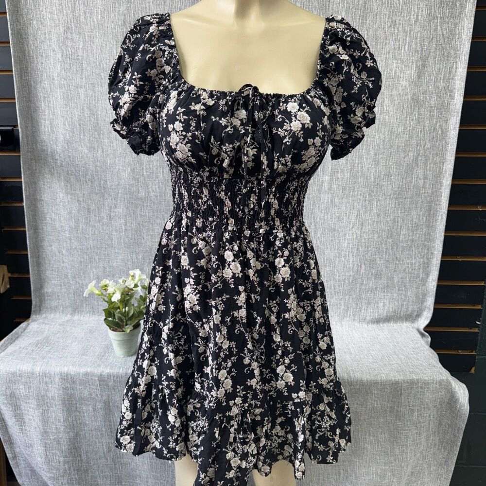 Hesperus Black Floral Puff Sleeve Smocked Dress With Ruffle Hem medium